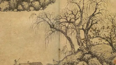 软点：滑动易现水波纹，小心这些折痕区域